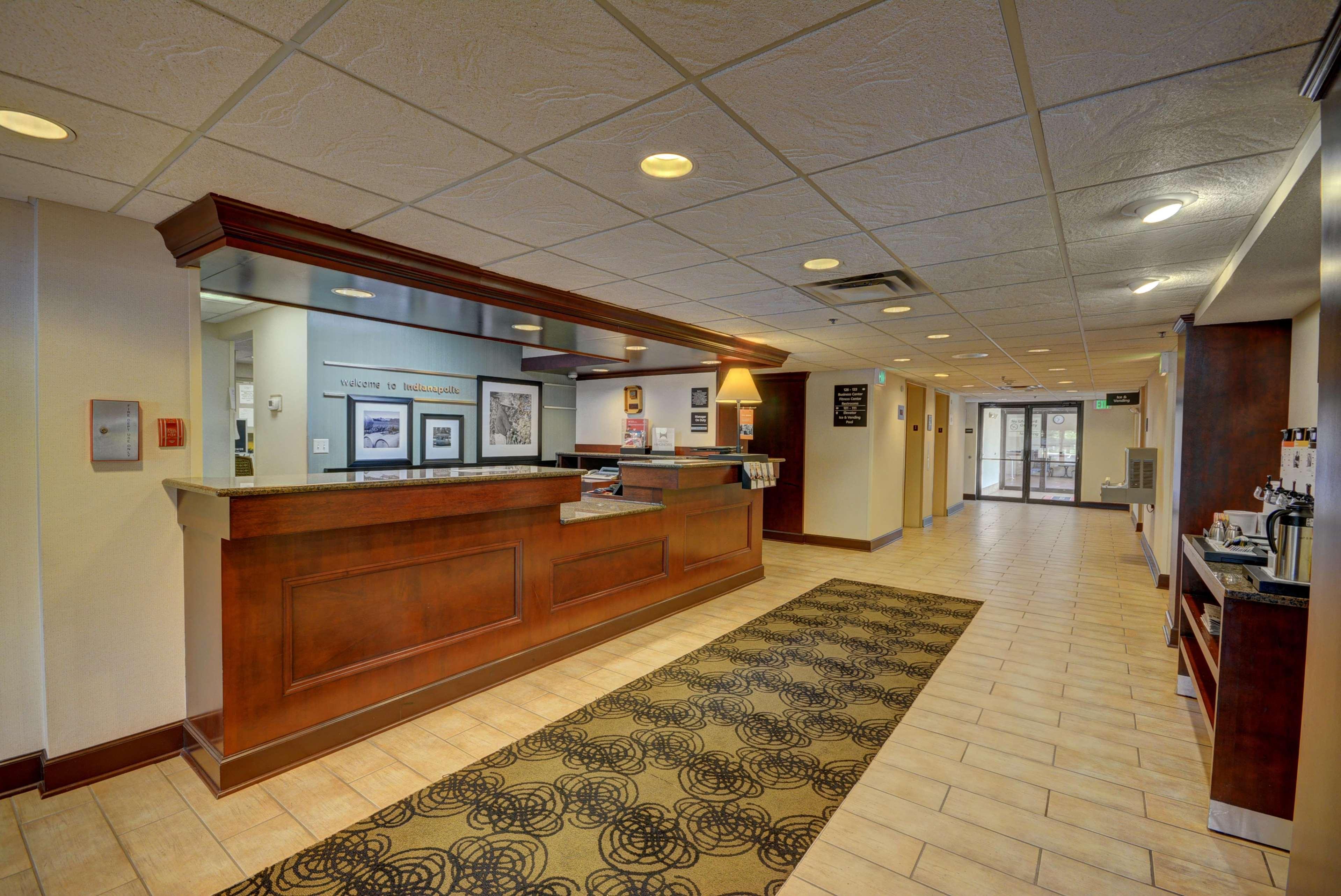 Hampton Inn By Hilton Indianapolis-South Southport Exteriör bild